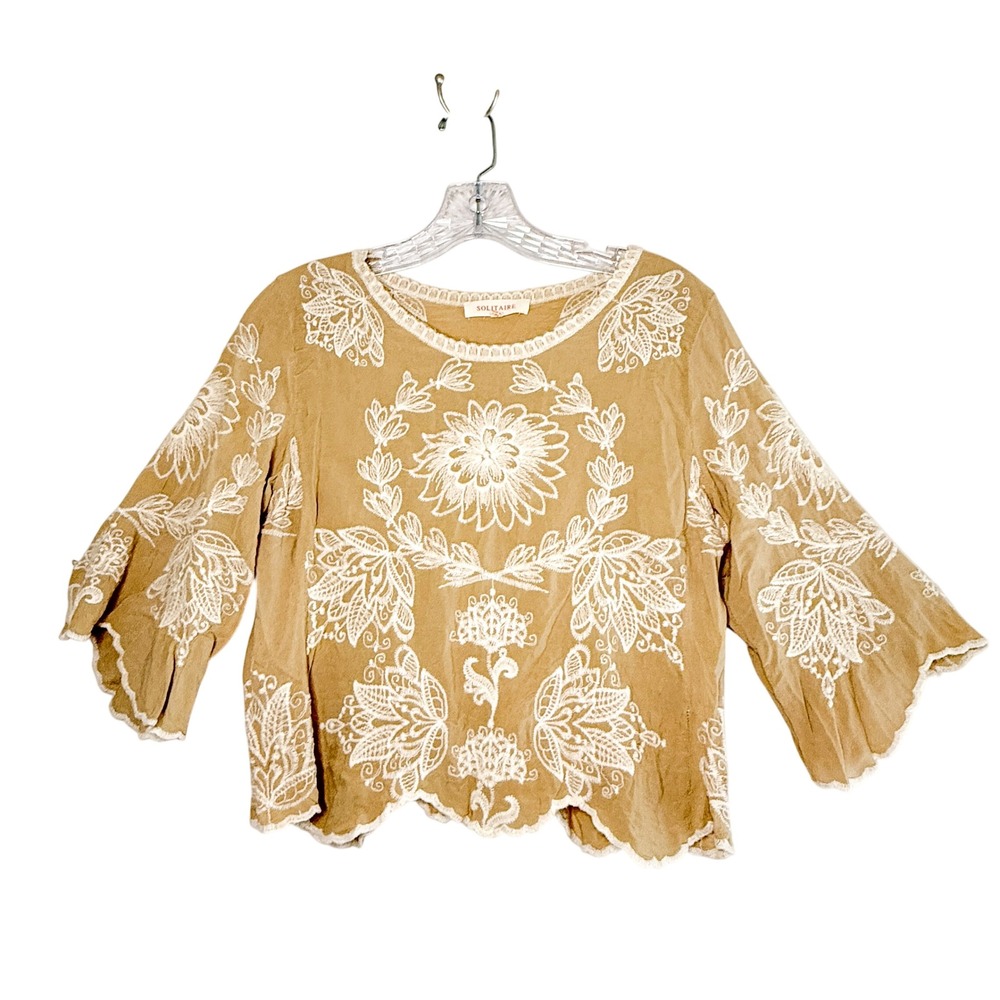 Solitaire Embroidered Floral Blouse Women's M Tan Cream Boho Bell Sleeve Scallop
